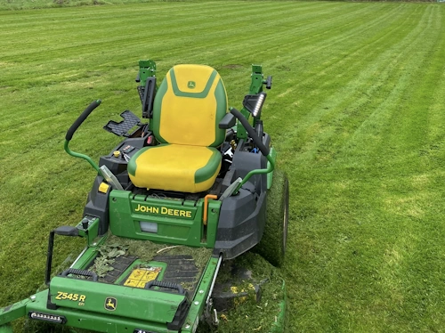 Commercial estate lawn care and maintenance